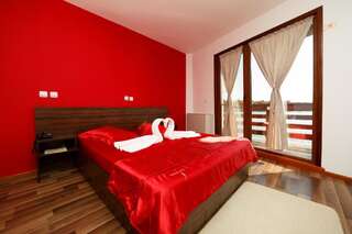 Отель Hotel Insula Тулча Двухместный номер с 1 кроватью или 2 отдельными кроватями-3